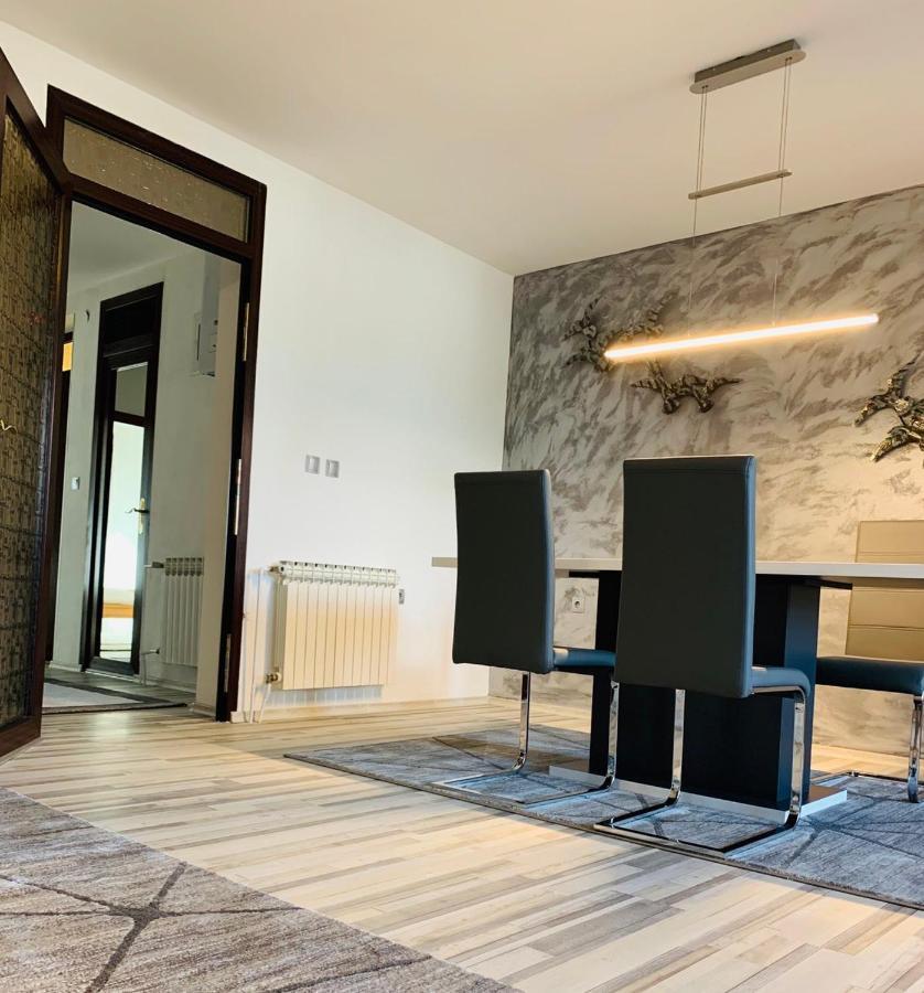 Noor Apartman Bihacアパートメント エクステリア 写真