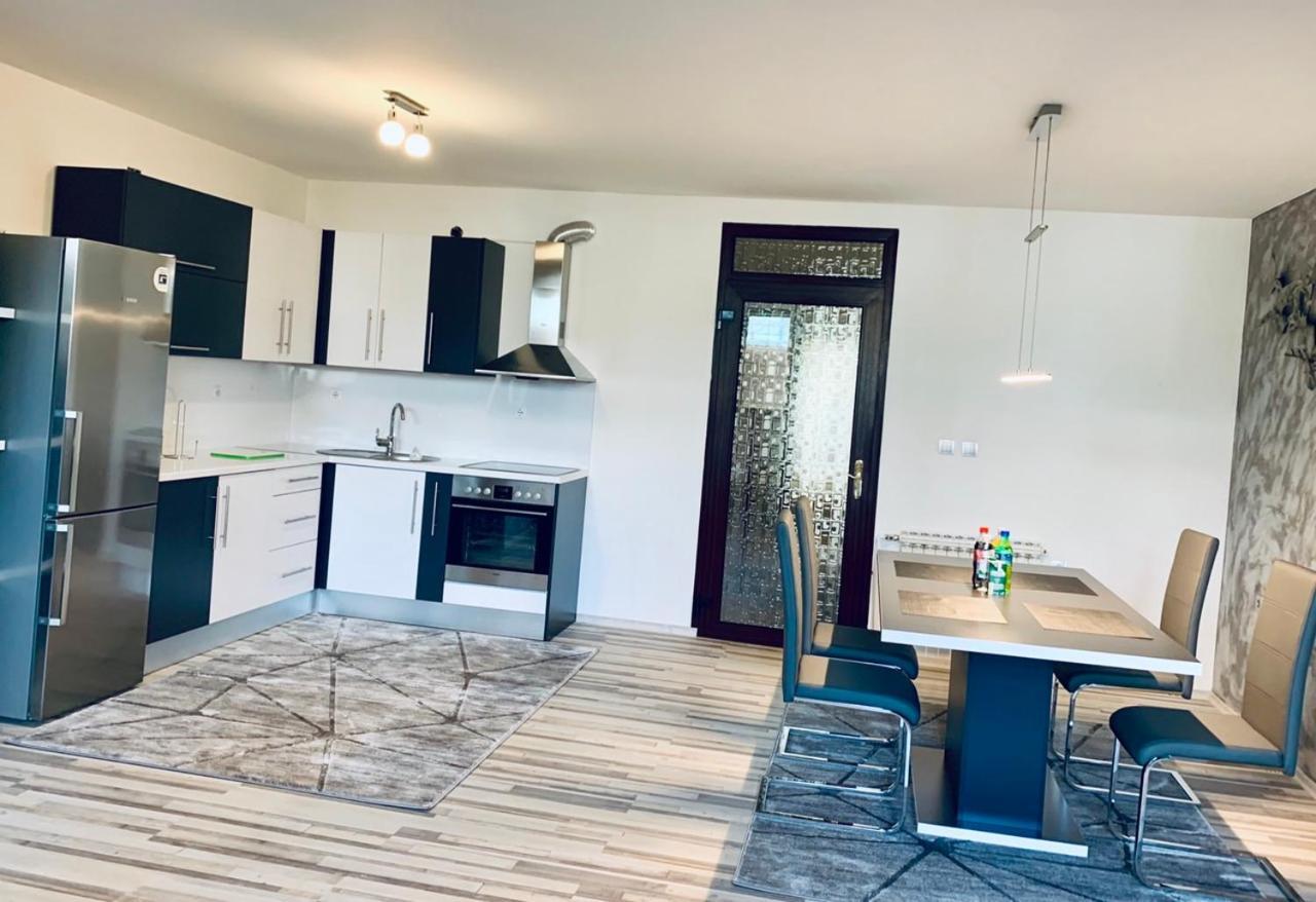 Noor Apartman Bihacアパートメント エクステリア 写真